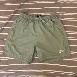 Nike Men's Sportswear Sport Essentials Woven Lined Flow Shorts